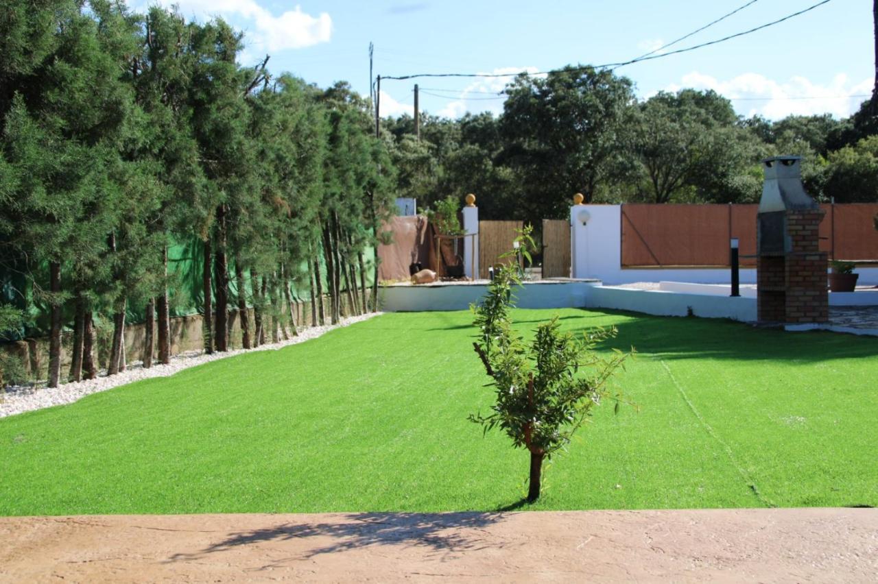 Alojamientos Rurales La Codosera Exteriör bild